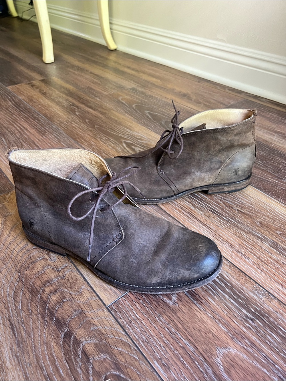 Frye Phillip Chukka Boots Brown Distressed Leather Lace-Up Ankle Boots Mens 10.5